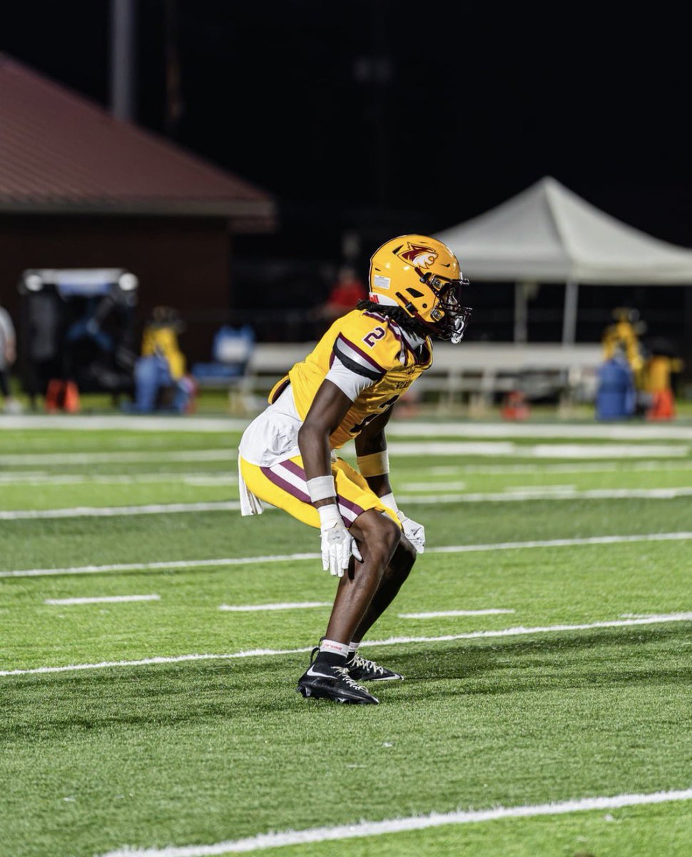 jedwards0_'s tweet photo. Mid Season Tape‼️🏝️
Dec grad
6’2 180  

@CoachTSims 

https://t.co/hNbBn8K8i3 https://t.co/4SFU70R0cO