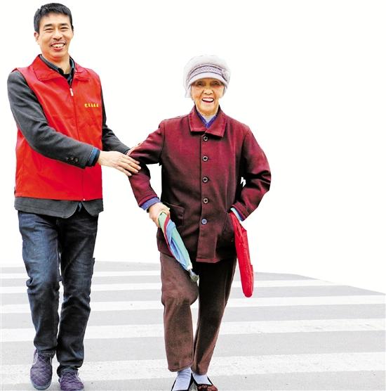 BrittElmoqi's tweet photo. Hoy ayudé a un abuelito a cruzar la calle, me sonrió y me dio una galletita. Un gesto pequeo que me hizo el día https://t.co/FHEOkQUTMc