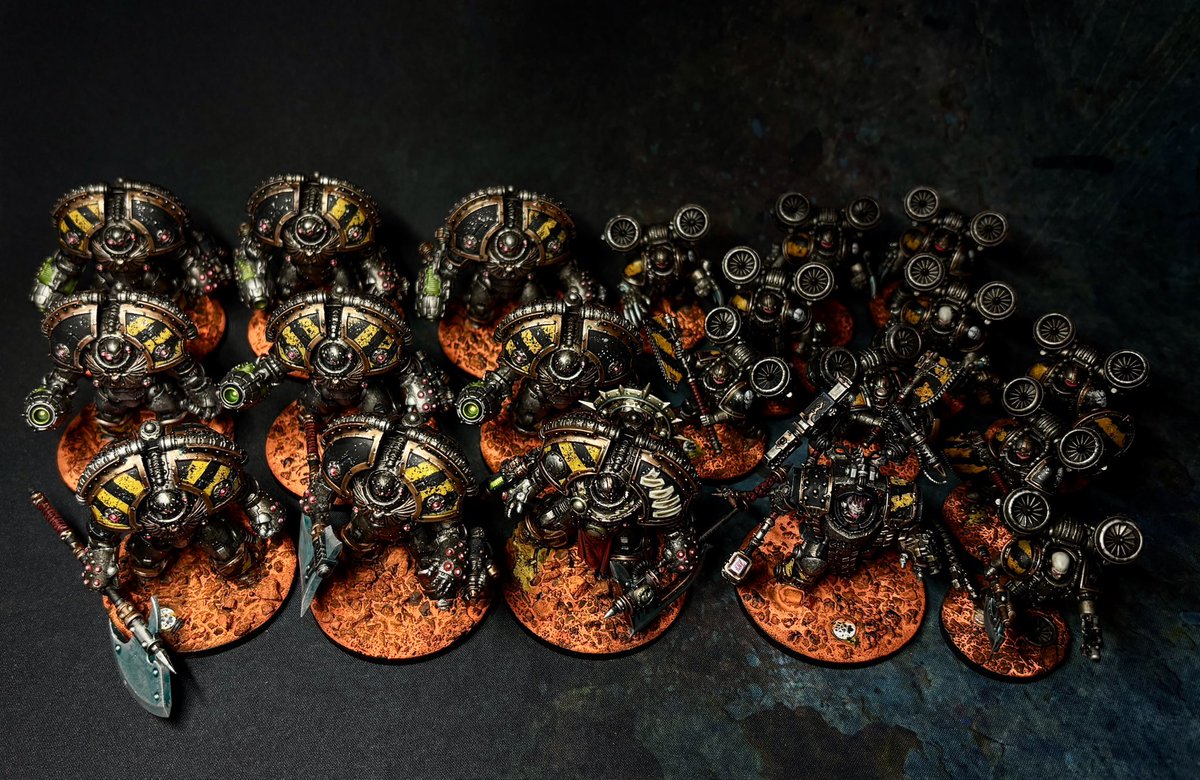 ppaintedstudios's tweet photo. Group shot of my recently completed Iron Warriors! https://t.co/oAGQGtWJTQ