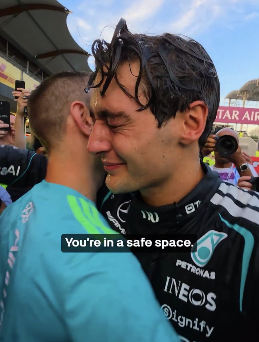pviiig7gr's tweet photo. George: I can’t see anything (bcoz of the champagne)

His Team: You’re in a safe space!

Witnessing this making me emotional 😭😭😭🩵 https://t.co/1o6df858yK