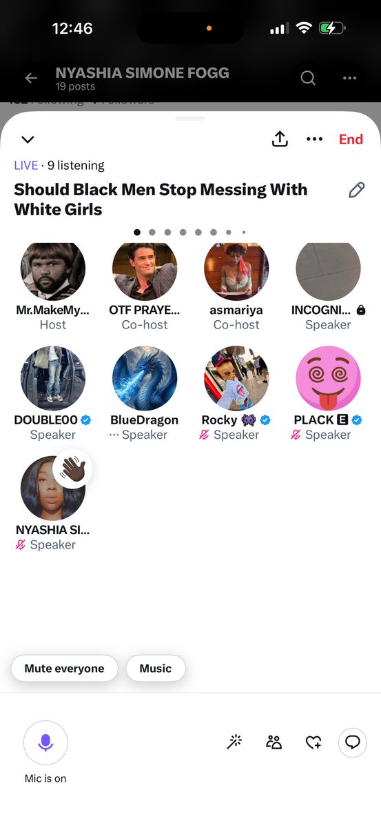 MrLongStuff's tweet photo. @KittyKardaoi I don’t want smoke and I don’t fw u but I ain’t do it she is in my space rn and they not talking https://t.co/9rZiuD3VZs