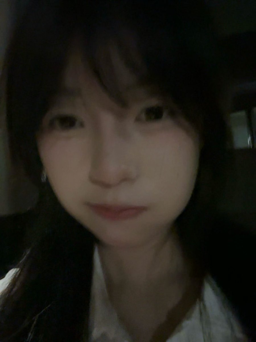 TansR2004's tweet photo. 工作好累 https://t.co/MnVBAlv4uG