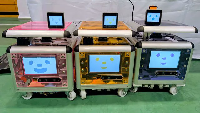 Cube_petit_2022's tweet photo. キューブプチよりさらに小さな「ぷちたち��と一緒！

#ROSCON #ROSCONJP #ROS2 #cube_petit https://t.co/bMuWK2gI0r