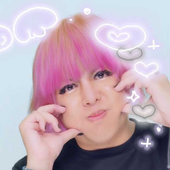 tanemi_h's tweet photo. 8月に髪色を変えて以降,久々にプリを撮る📸
めっちゃピンク髪になったのはまた事実なのだが
撮ったプリのうち1枚,私の顔認識がされず
無加工でのプリとなったのは面白い話😂
加工の力ってすげー.ᐟ.ᐟ

#プリクラ https://t.co/ka9ZnLtlrF