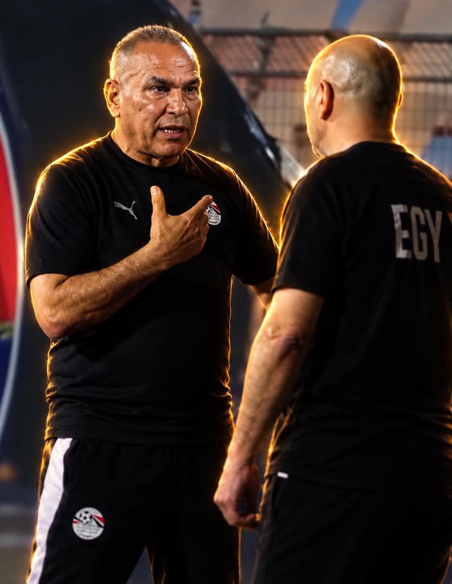 NasserElansary's tweet photo. @AlAhly @Melshenawy @oufashobeir و .. صلاح يغادر المعسكر :
حسام حسن :
بيحارب نفسه ، وعاد لنرجسيته .
وكأنه الوحيد في الكون ..
عادة سيئة له هو وأخوه ..
للأسف .
والضحية : منتخب مصر 🇪🇬

يا حسام :
وجودك مدعوم من القيادة السياسية ، نعم .
ولكن :
القيادة نفسها لو حست برفض الجماهير لك فلن تدعمك .

@EFA 
#الناظر
@AlAhlyTV https://t.co/rLSaHHLdjZ