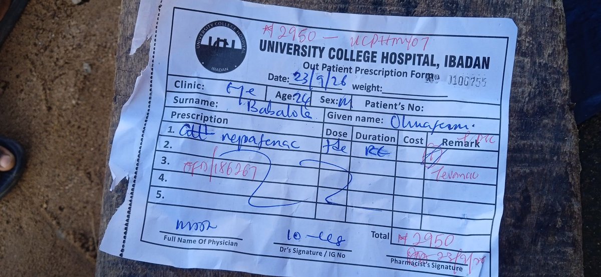 BabalolaFe77166's tweet photo. Please, I’m sincerely begging for help 🙏🏾💔. I’m currently battling a serious eye condition. I was diagnosed with retinal detachment, and yesterday I suddenly lost vision in my left eye. My left eye is now badly swollen and my vision is blurred. I need urgent treatment, but I’m struggling financially. Any amount, medical assistance, or connection that can help me get treatment will mean the world to me. Please help me 🙏🏾🙏🏾. I've spent all my savings all to be treated. RTs are also deeply appreciated. 

0100502676

Sterling Bank
Oluwaferanmi Babalola