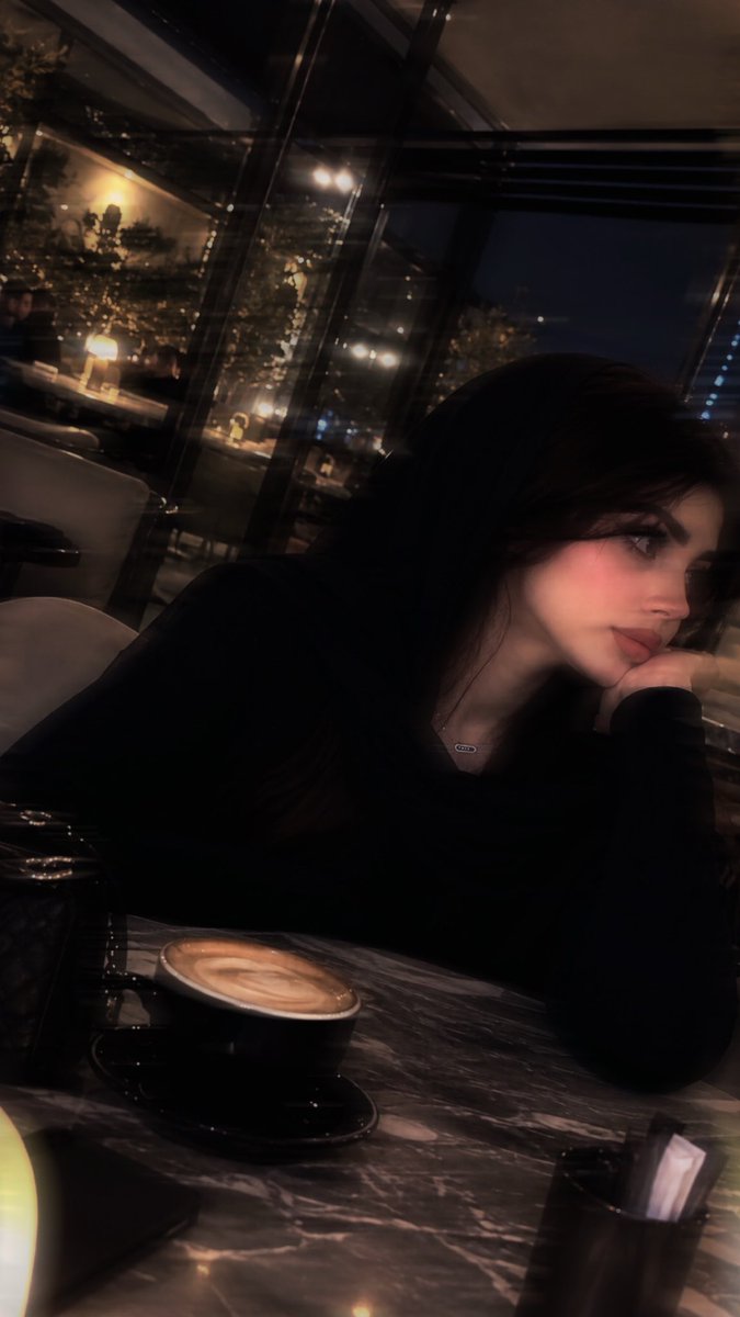 7raghad882's tweet photo. #٢٠٣٠_بلا_نقاب 
عاشو النسوان https://t.co/a6isRawV9f