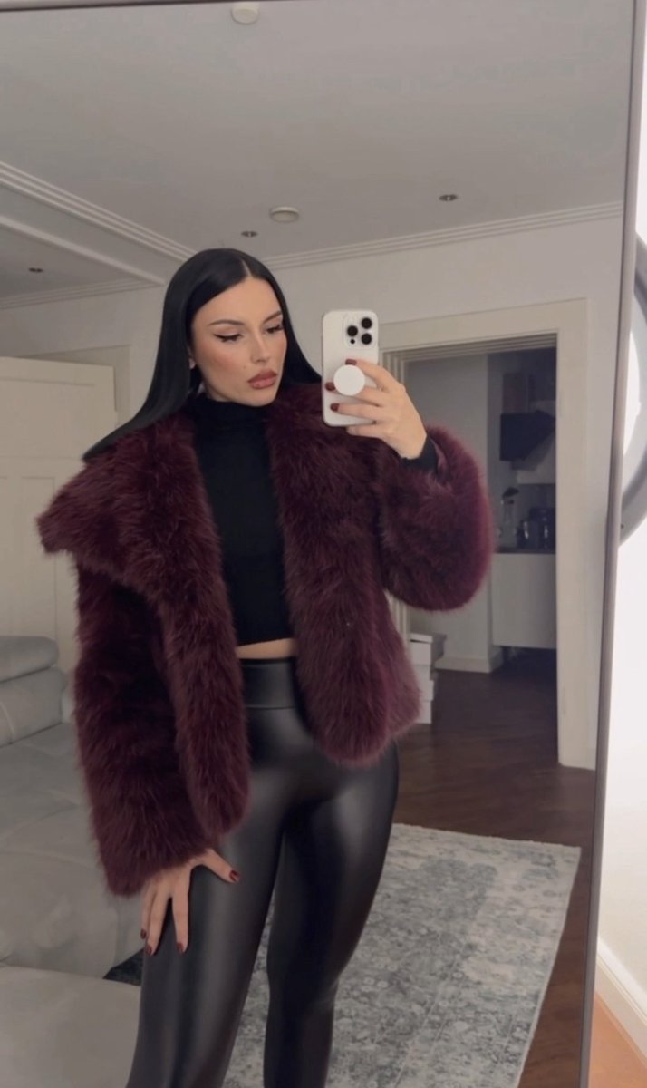 GoddesXBianca's tweet photo. Guten abend Paypigs💸 https://t.co/EwA1aYCRDZ