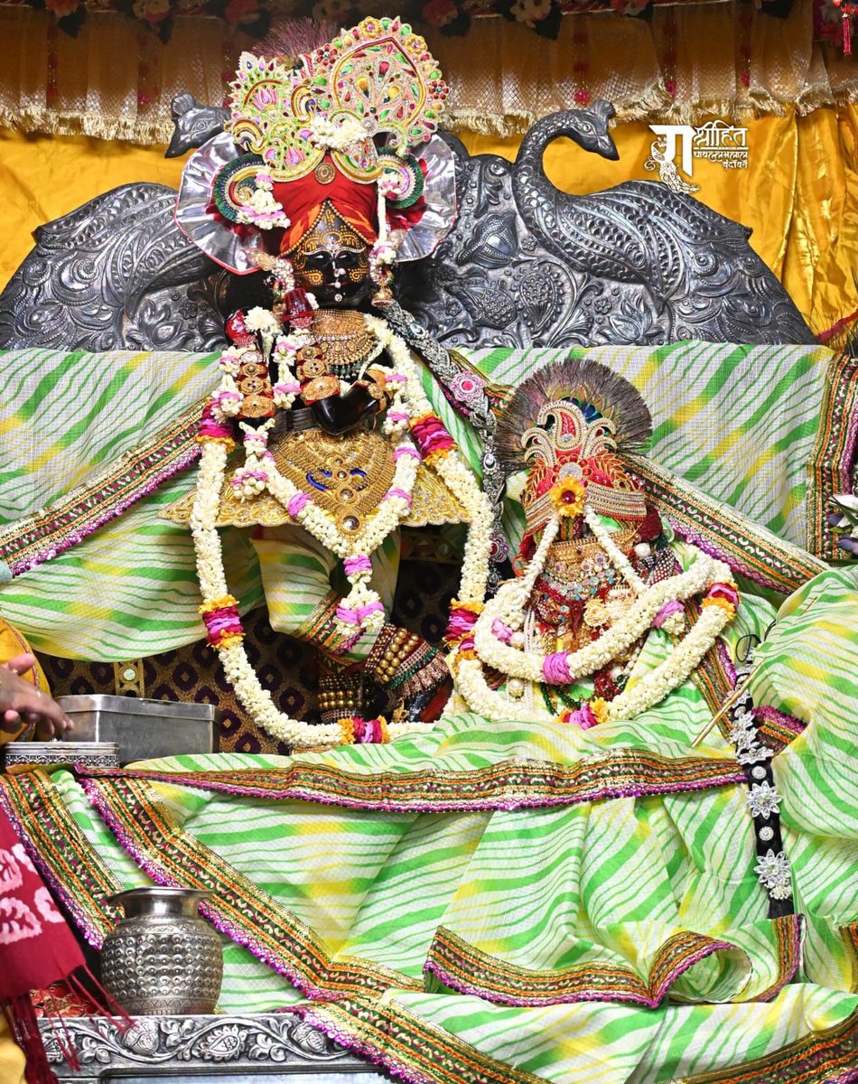BabaBadevranath's tweet photo. संध्या दर्शन श्री राधावल्लभ लाल. 26.09.2026 https://t.co/W58hlQ0iTZ