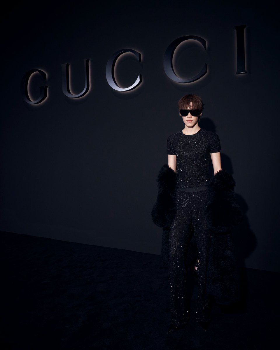 PPKrit_Ent's tweet photo. The look of a special moment. 🖤✨

PP KRIT X GUCCI MFW26
#GUCCISS27xPPKRIT
#GucciTheStoreShow
#Gucci #PPKritt #MFW
@gucci https://t.co/elTplYX4oU