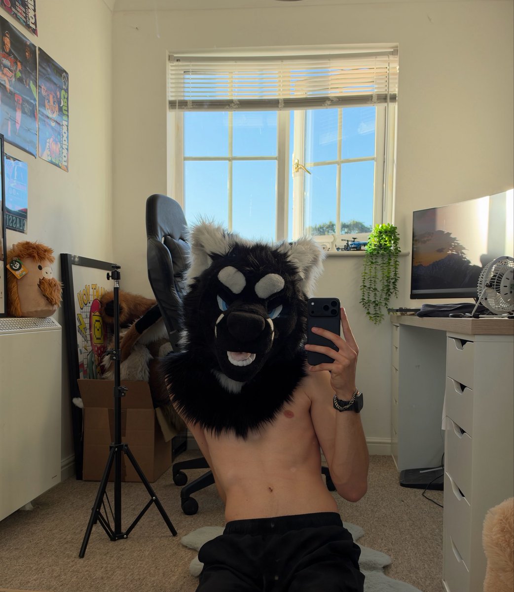 Fennwolfy's tweet photo. I’m tight btw 🐺 https://t.co/0BlBp5CWaV