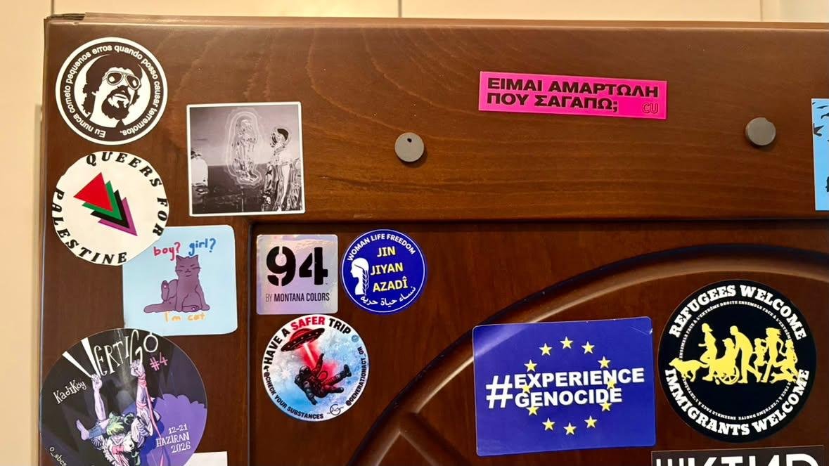 les_neophytes's tweet photo. ulaşan stickerların katıldığı müthiş koleksiyon!!<3 #sizdengelenler https://t.co/tt4KXjQD5u