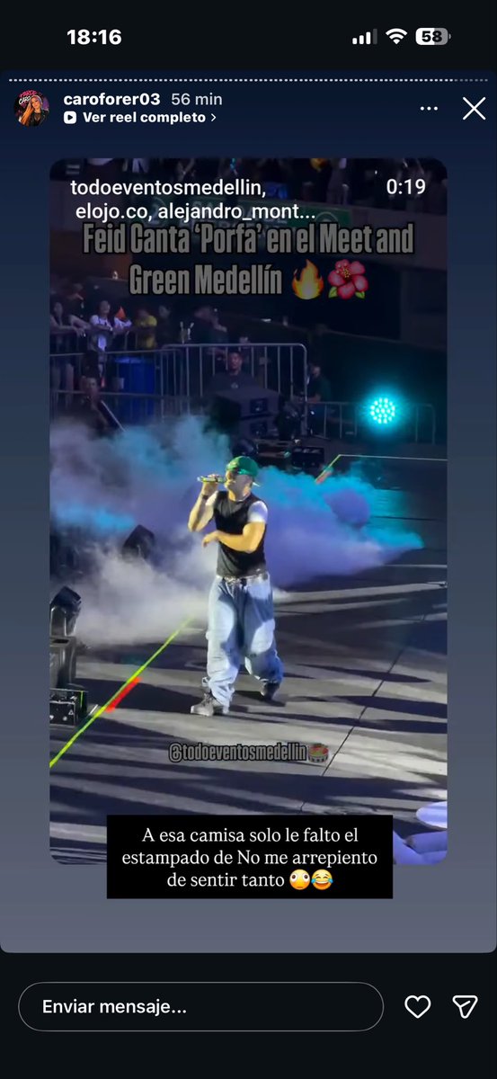 IsidroSand60040's tweet photo. Que puedo decir de esto sé que no están juntos pero tienen tantas cosas en común  están como conectados . Aunque ya no estén y feid en la canción pide lo que quieras mami con luces azules, y un regalito una foto de feid sin camiseta jsjs https://t.co/poKVK5OqOt