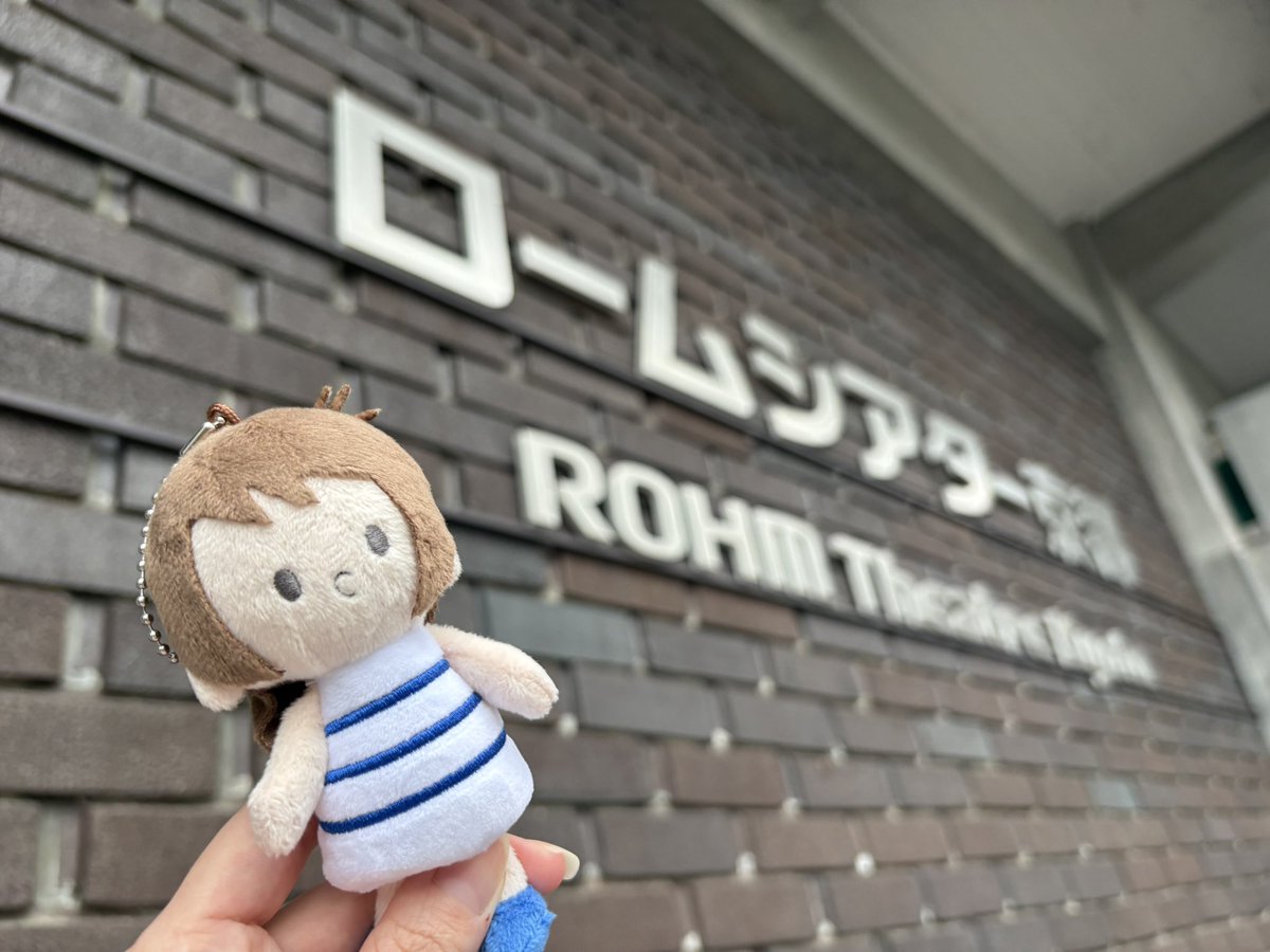 Ykn_miles's tweet photo. 𝙼𝚊𝚍𝚎 𝚘𝚏 𝙶𝚕𝚊𝚜𝚜 𝚃𝚘𝚞𝚛 💎 京都

京都の盛り上がりすごかったな🥳
miletちゃんからも「過去一」のお言葉いただきました🤭笑

miletちゃん睡眠時間2時間って言っててちょっと心配やったけど、元気そうでよかった！！
今日はよく眠れますように💤

次は大阪2days🐙

#milet_MadeofGlass https://t.co/2w6J3wZM2Y