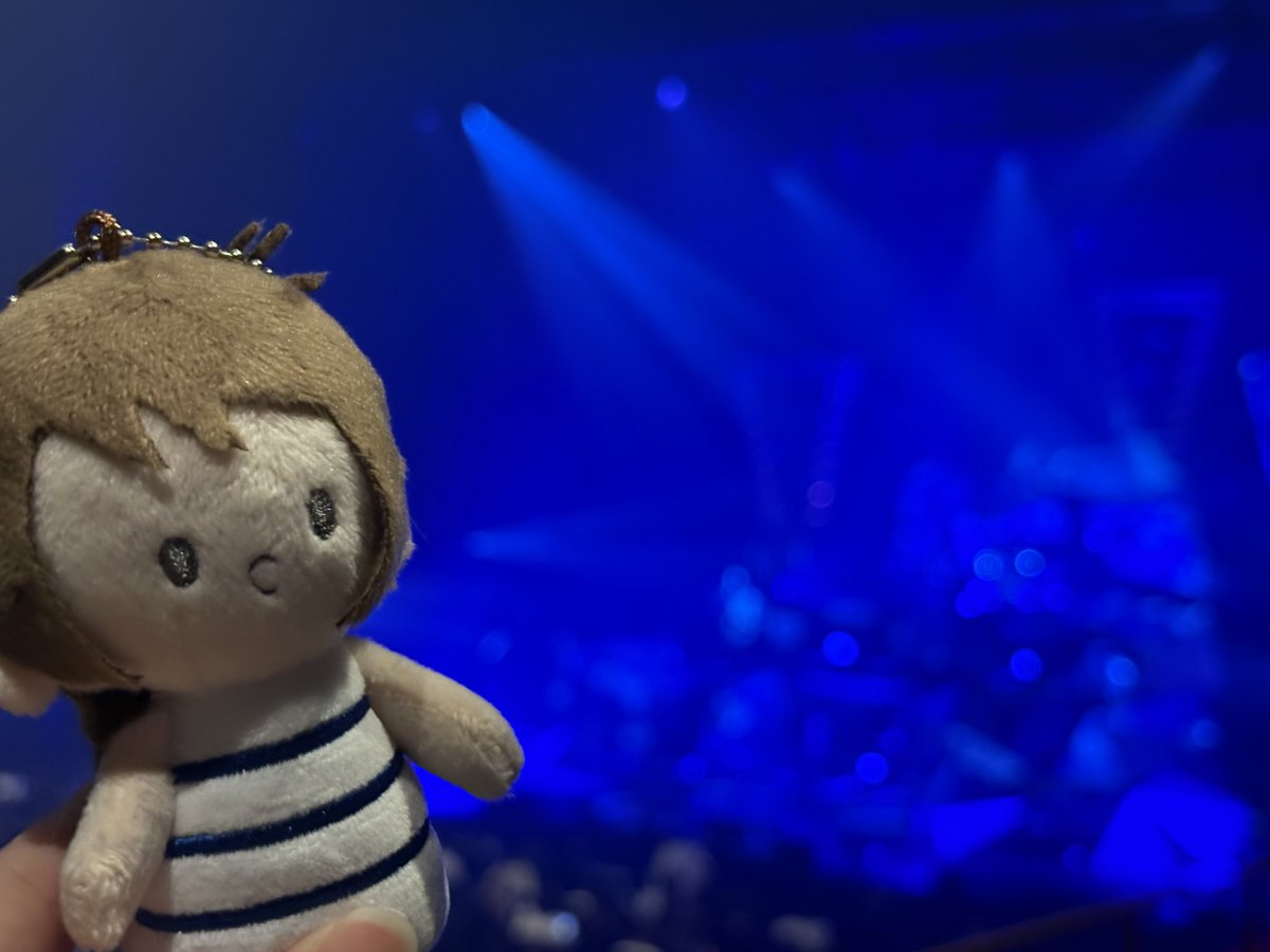Ykn_miles's tweet photo. 𝙼𝚊𝚍𝚎 𝚘𝚏 𝙶𝚕𝚊𝚜𝚜 𝚃𝚘𝚞𝚛 💎 京都

京都の盛り上がりすごかったな🥳
miletちゃんからも「過去一」のお言葉いただきました🤭笑

miletちゃん睡眠時間2時間って言っててちょっと心配やったけど、元気そうでよかった！！
今日はよく眠れますように💤

次は大阪2days🐙

#milet_MadeofGlass https://t.co/2w6J3wZM2Y