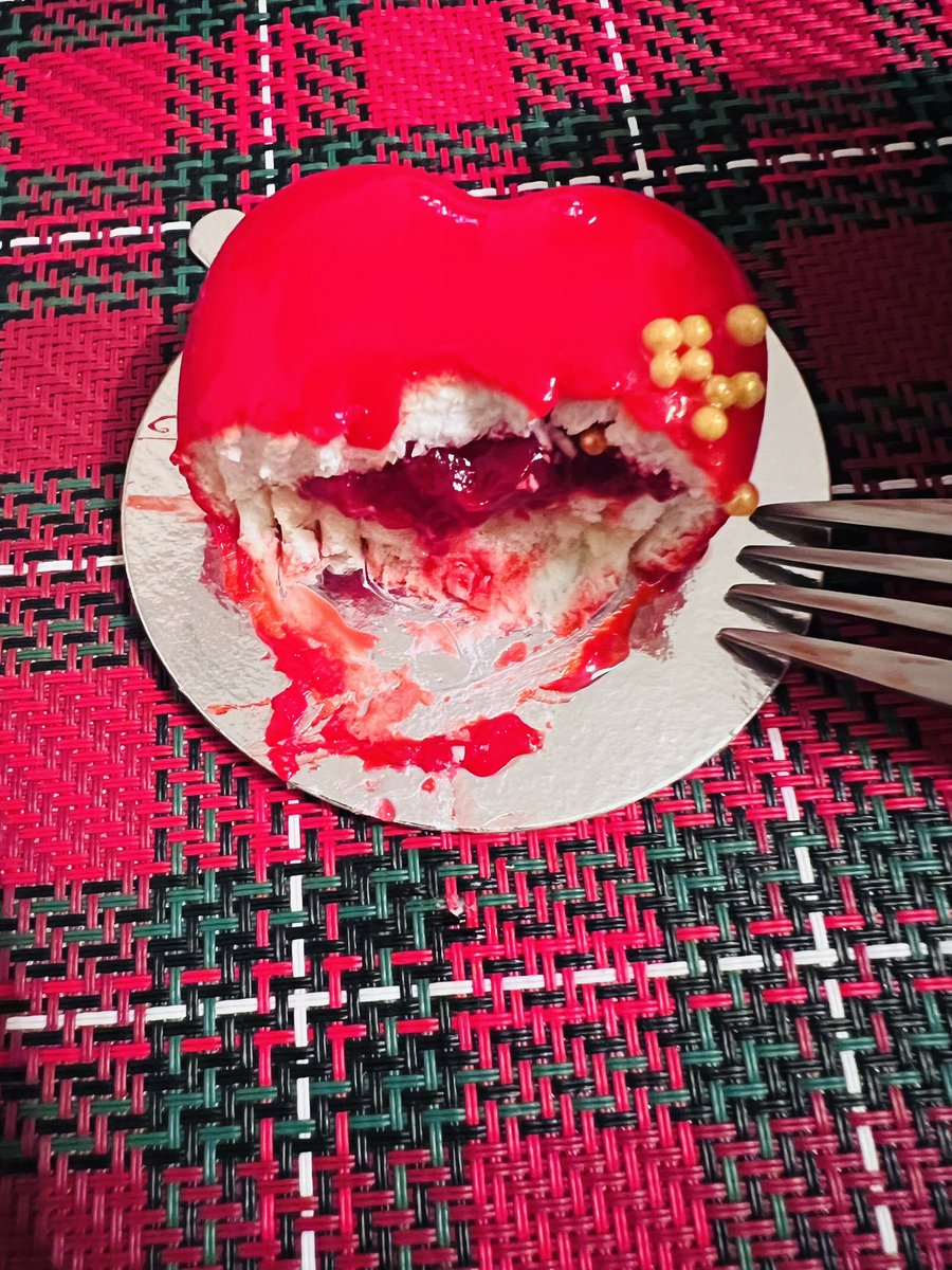 isabel_lerais's tweet photo. Ну до чего сочно. На вкус тоже отлично https://t.co/CMY5lZ8k53