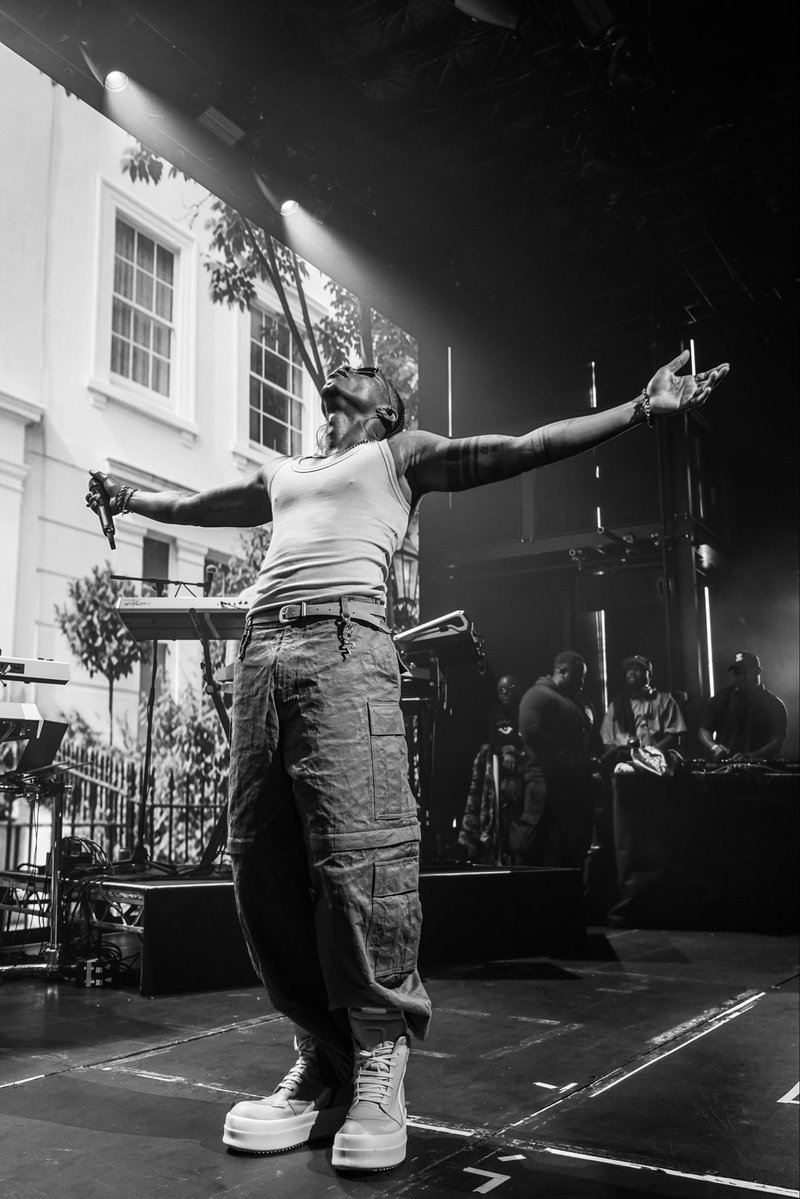 KiDiMusic's tweet photo. KiDi Live at the Outernet 🇬🇧 https://t.co/tzDwT6VYNM