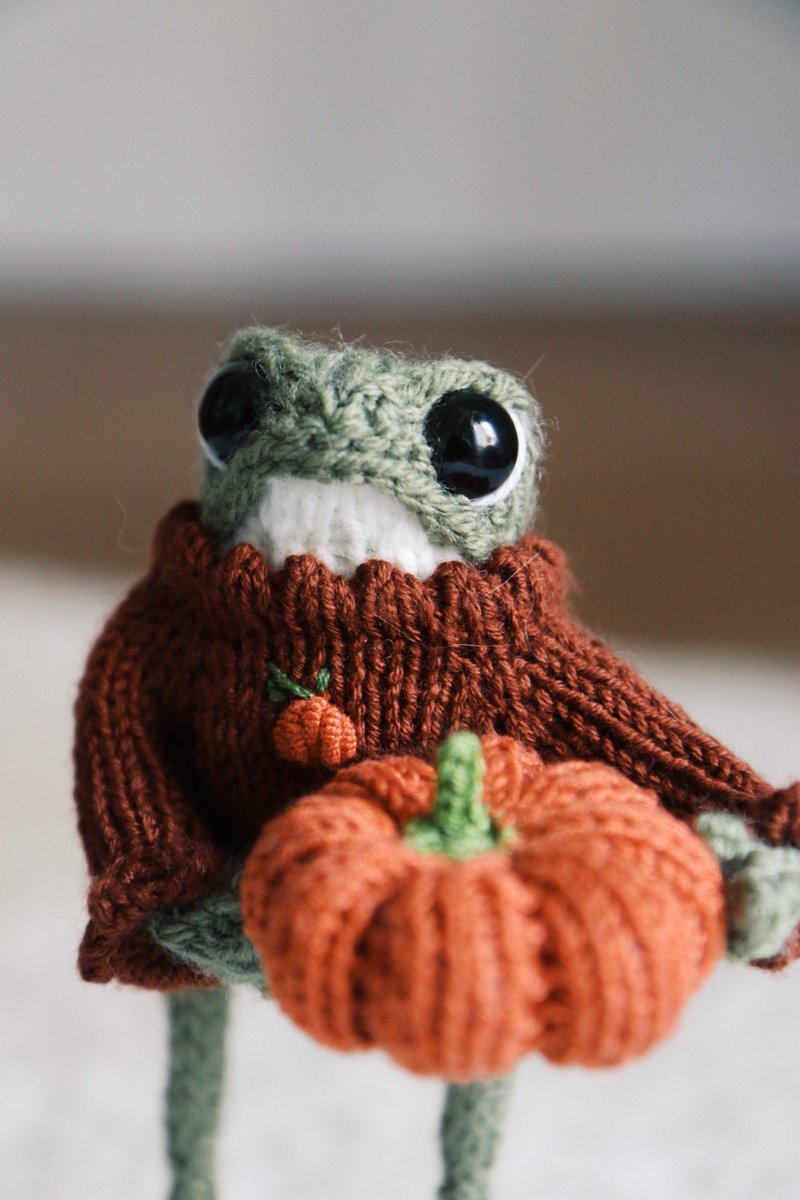 Heknitt's tweet photo. Pumpkin baby 🎃 https://t.co/P32xI4Zbgh