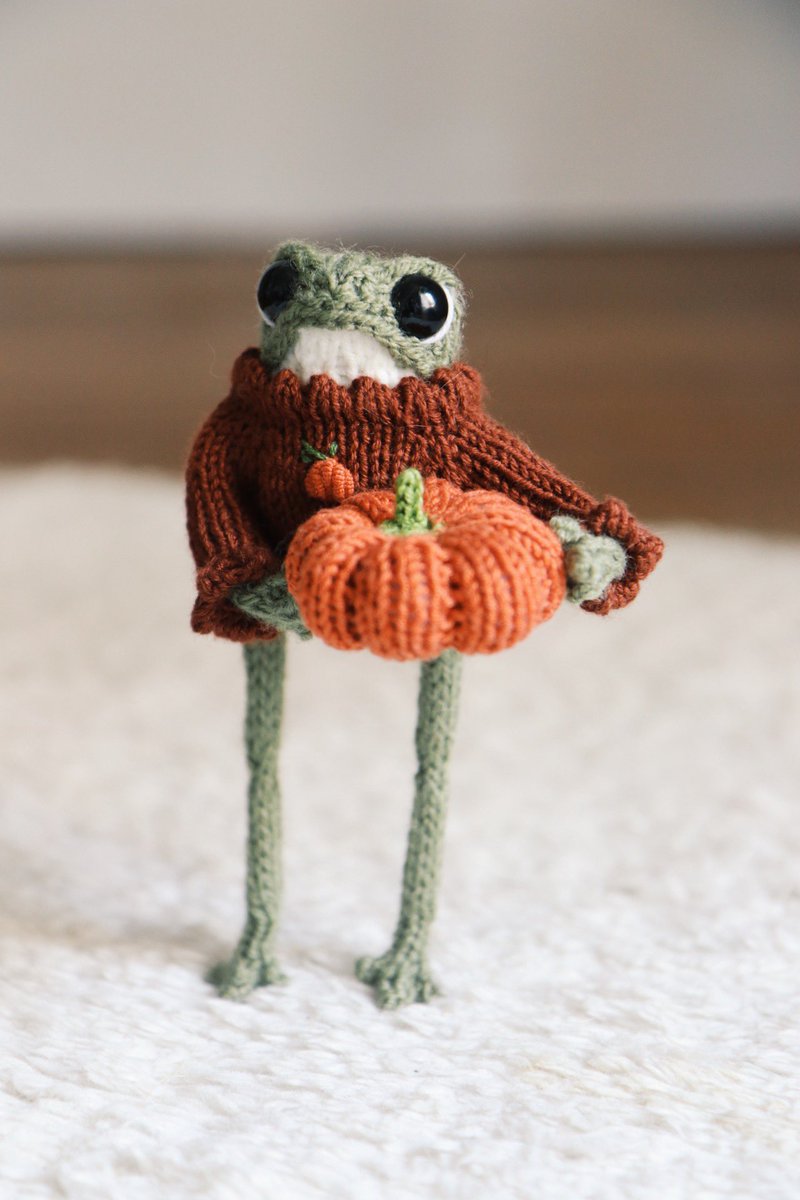 Heknitt's tweet photo. Pumpkin baby 🎃 https://t.co/P32xI4Zbgh