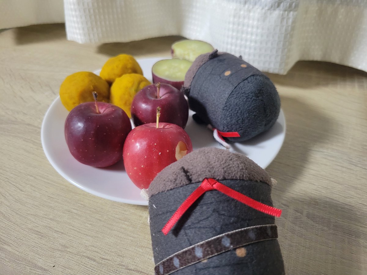 tooyummmy's tweet photo. 🍠🙂ŧ‹”ŧ‹”…… 
🍎😐ｼｬﾘ…… https://t.co/4TxxklAUYW