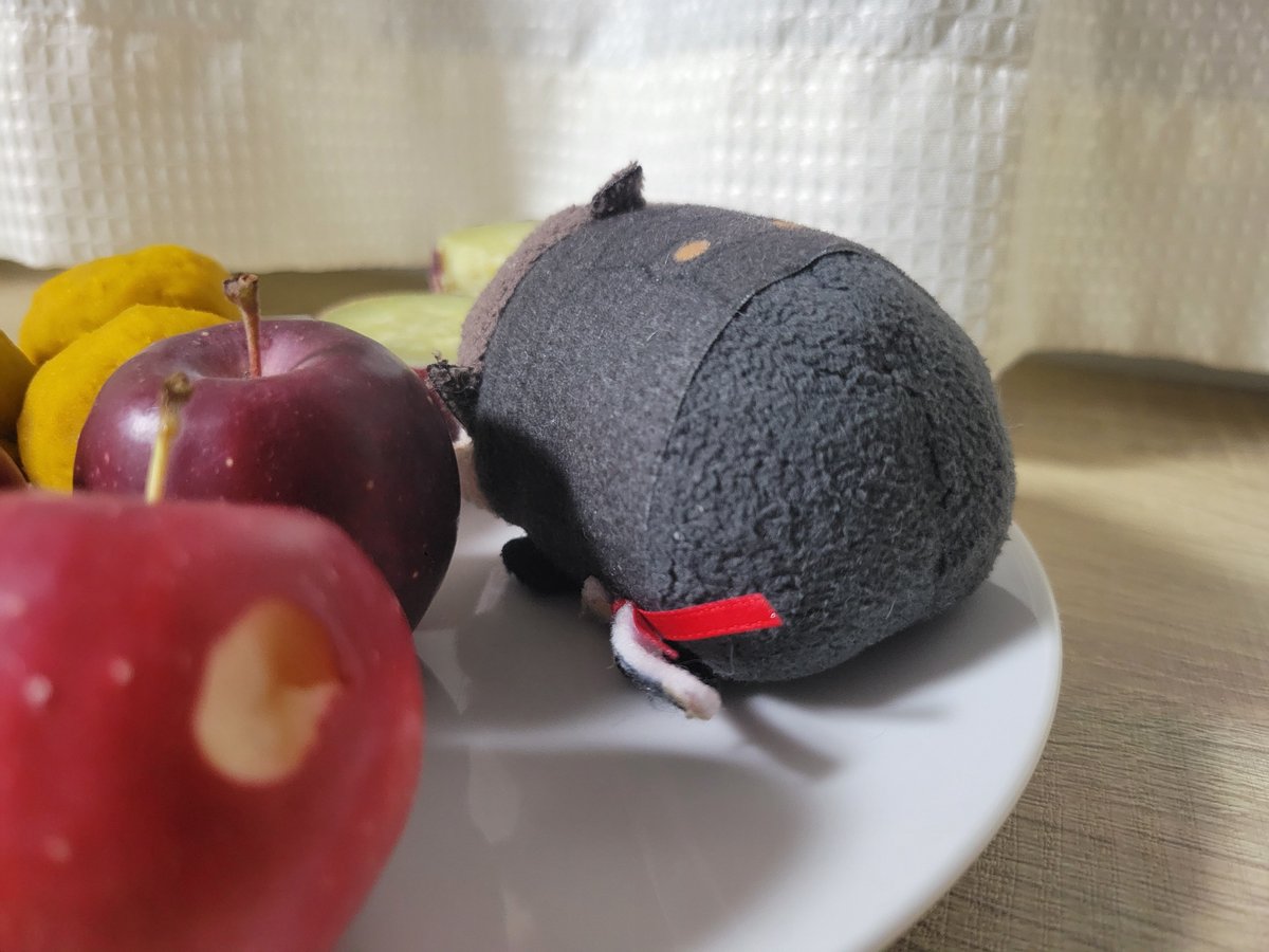 tooyummmy's tweet photo. 🍠🙂ŧ‹”ŧ‹”…… 
🍎😐ｼｬﾘ…… https://t.co/4TxxklAUYW