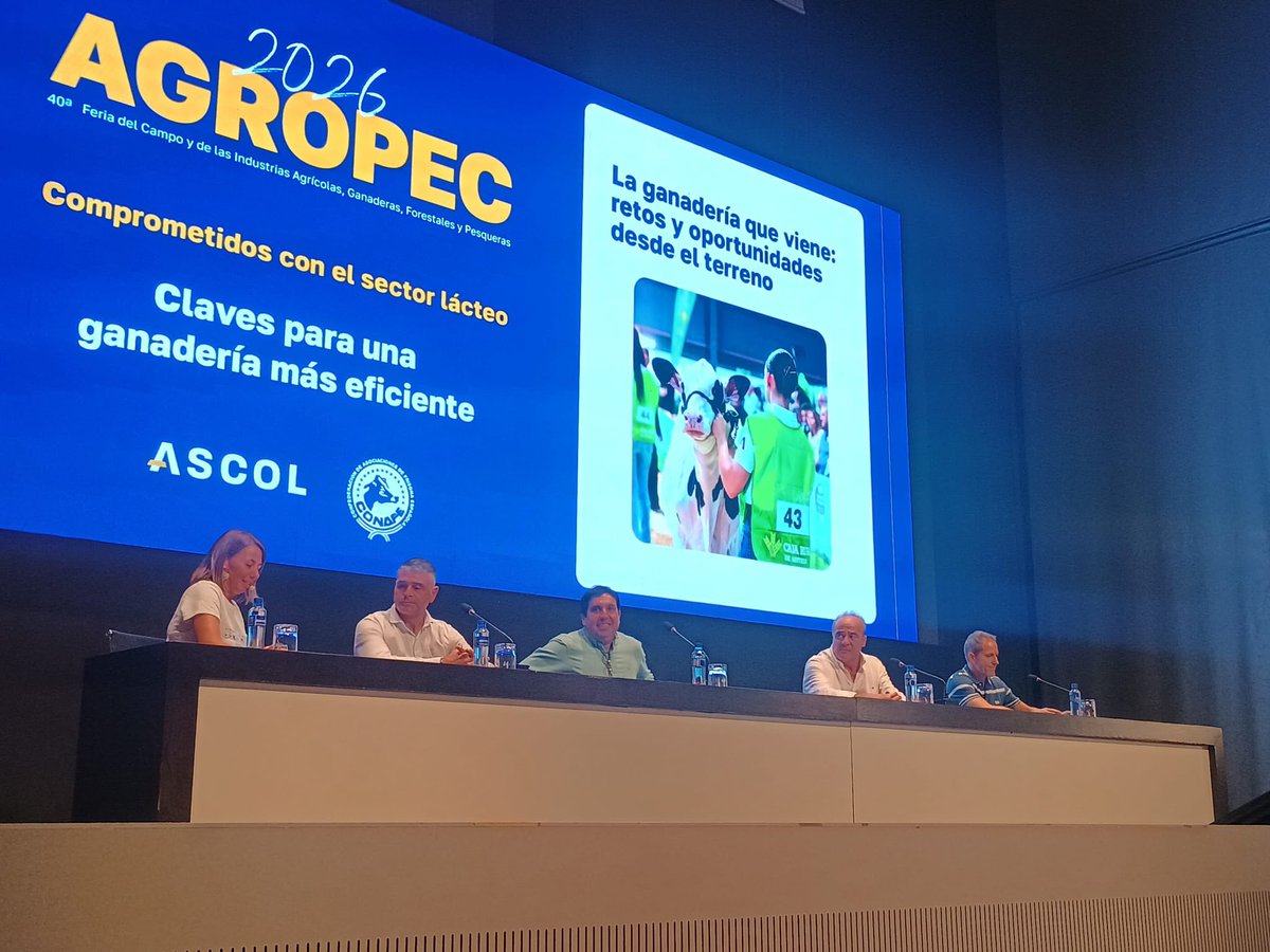 MRuralAsturias's tweet photo. 🐄 La directora general de Ganadería y Sanidad Agraria, Rocío Huerta, participó en la Jornada Claves para una ganadería más eficiente, organizada por #Ascol y #Conafe. https://t.co/ujS1ln9cSI