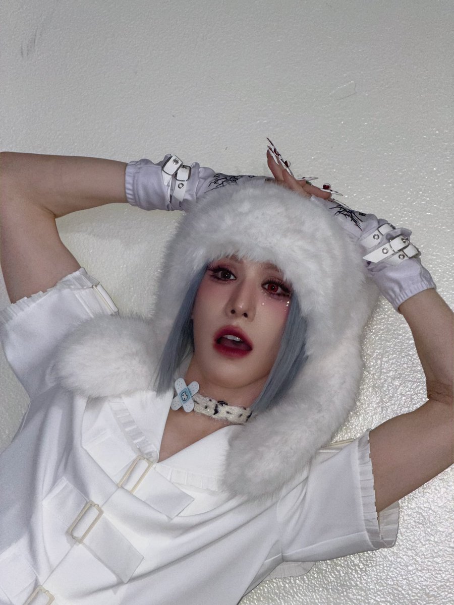 perizahut's tweet photo. ♡    ∩_∩ 
╭ („• ֊ •„)♡ ୨୧ ┈ ┈┈• ┈┈╮
        U U 
   𝓇𝓊𝓃 𝓇𝒶𝒷𝒷𝒾𝓉, 𝓇𝓊𝓃 𝓇𝒶𝒷𝒷𝒾𝓉 ♡
╰┈ • ┈ ┈ ┈ ୨୧ ┈ ┈┈ • ┈╯ https://t.co/Z3i7V6Df6j