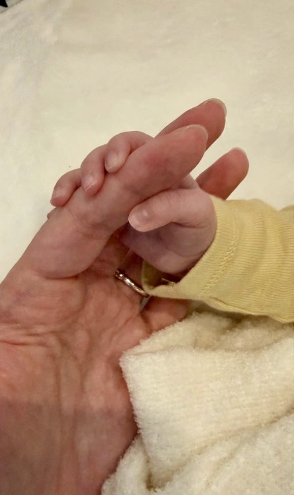 mhaileeaf's tweet photo. Hailee Steinfeld is an actress, a singer, a writer, and a mother. There is no MAN who can question who she is, nor criticize how she lives her life. https://t.co/FFMCJowlAa