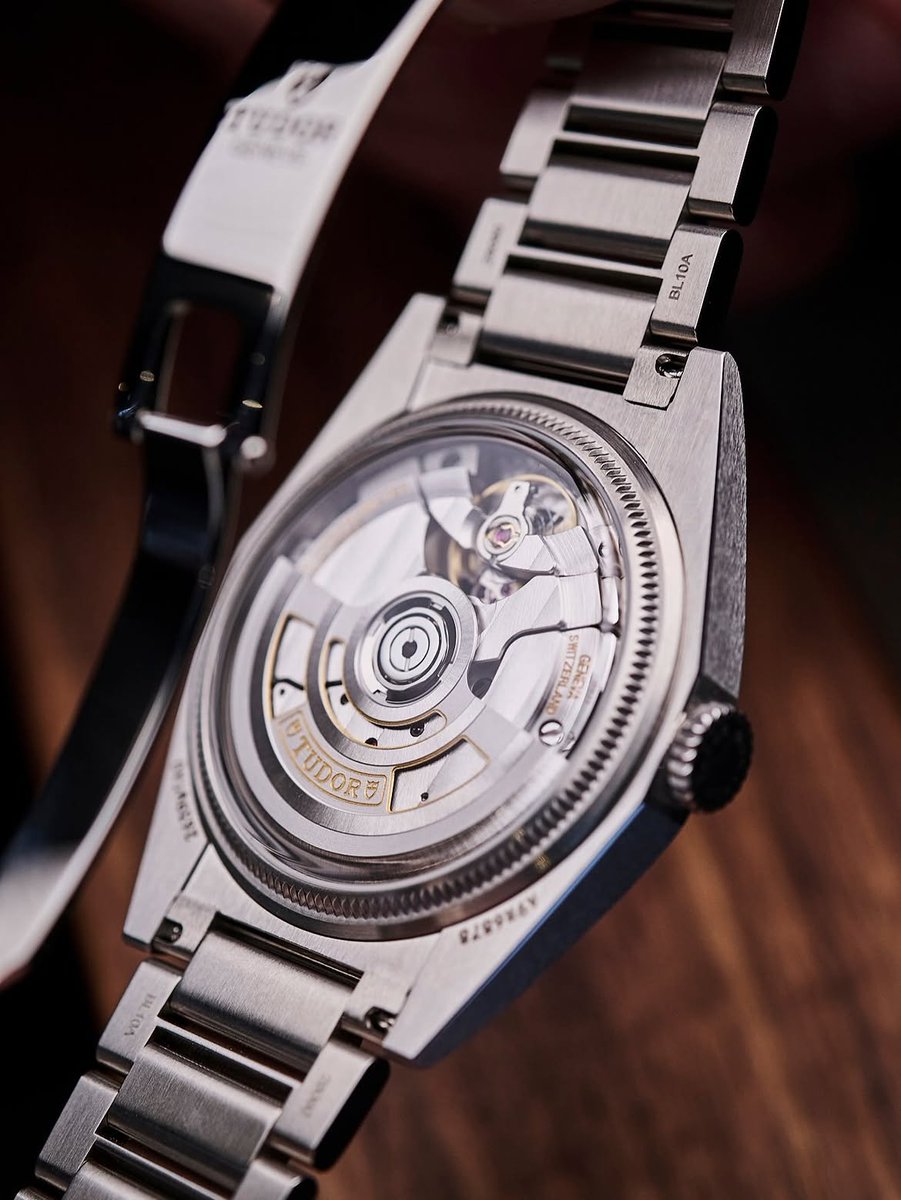 ZyroCar's tweet photo. Tudor Monarch https://t.co/CfTHG9mMHb