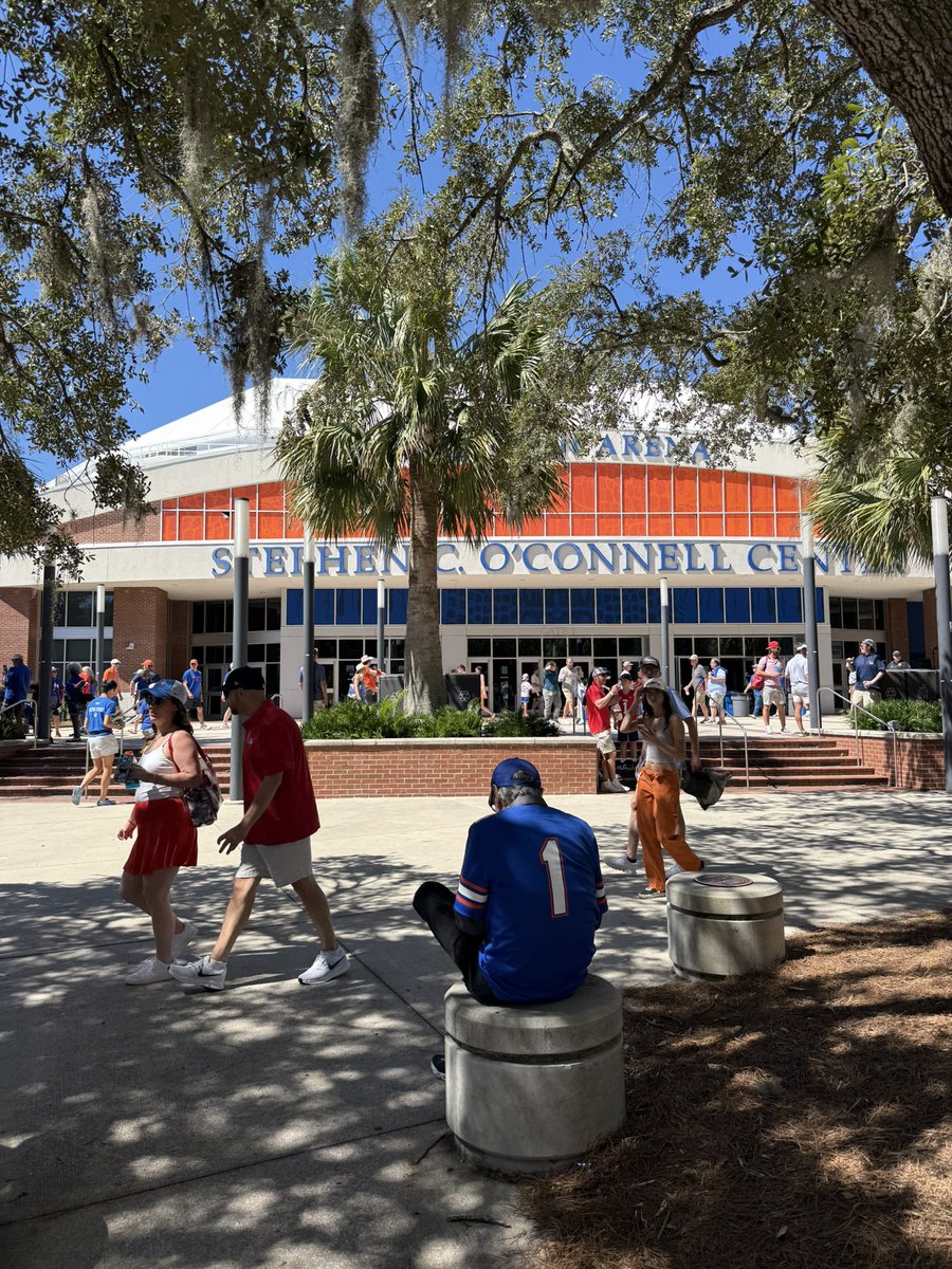 skol_jake's tweet photo. The #RespectOff has translated to gameday. Gators fans have been AWESOME and super hospitable. Looking forward to the game! #HottyToddy @GatorsFB https://t.co/yJRc1heMO4