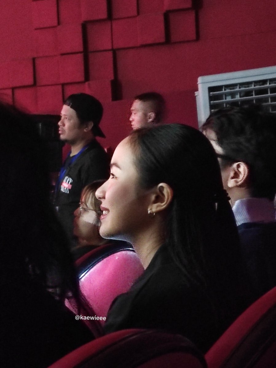 kaewieee's tweet photo. the most prettiest side profile I've ever seen!😖🤍

KRYSTAL BECOMING BEGINS
#BecomingKrystalMeje https://t.co/lIYfvghvqb