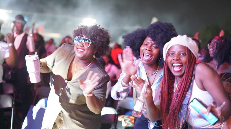 eargroundtv's tweet photo. Kana usiri ku Alexsports Club , Uripi nhai?
#dropyourlocation📍 #LegendNight https://t.co/8kBaAeYOYB