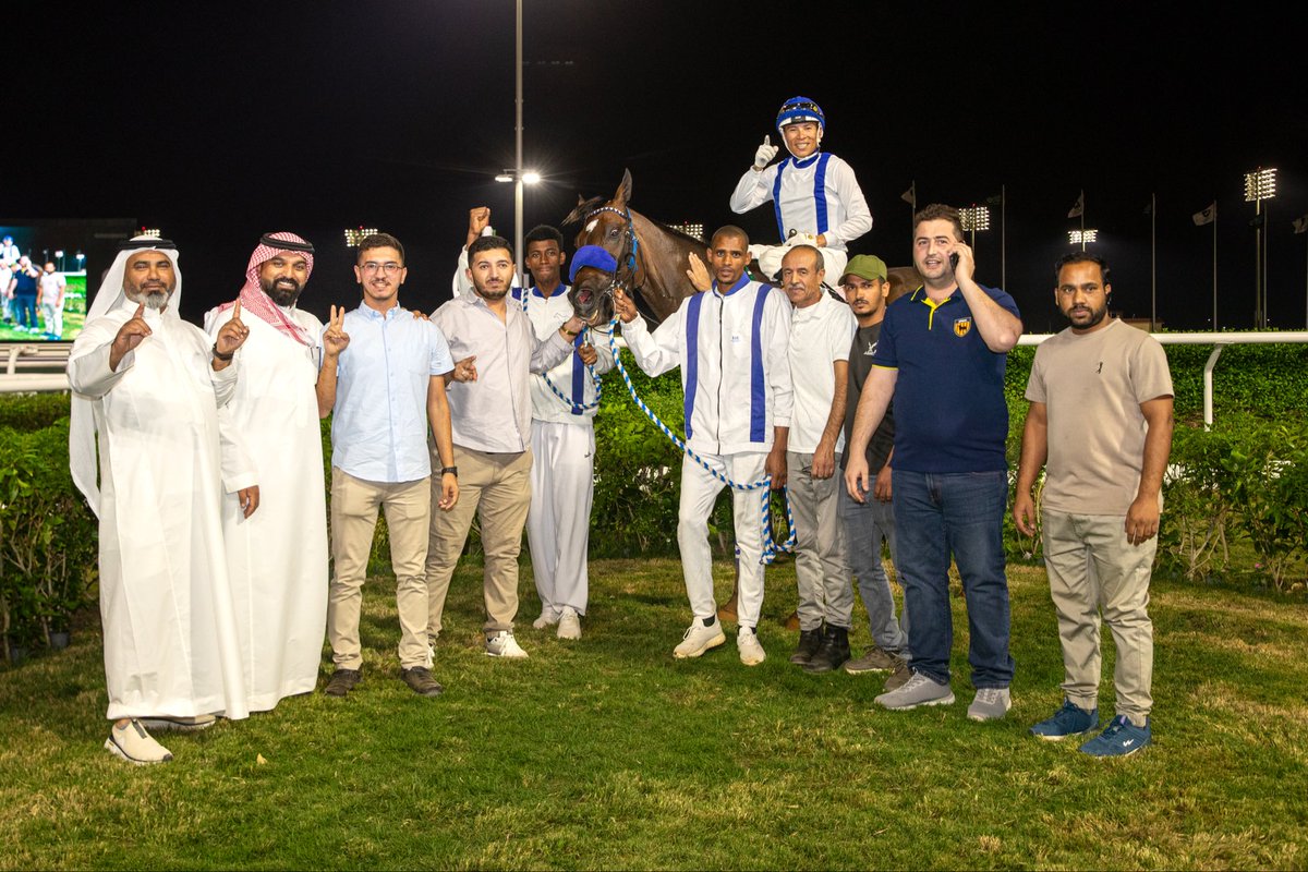JockeyClub_SA's tweet photo. نتيجة الشوط التاسع | الحفل 20
برعاية @ALHAMMADI_HOSP 

◻️ الفائز: باور أوف بيوتي
◻️ المالك: الأمير سعود بن سلمان بن عبدالعزيز 
◻️ المدرب: متعب الملوح
◻️ الخيال: أليكسس مورينو
◻️ المسافة: 1600م

#نادي_سباقات_الخيل
#موسم_سباقات_الطائف https://t.co/1ML8S5hAKt