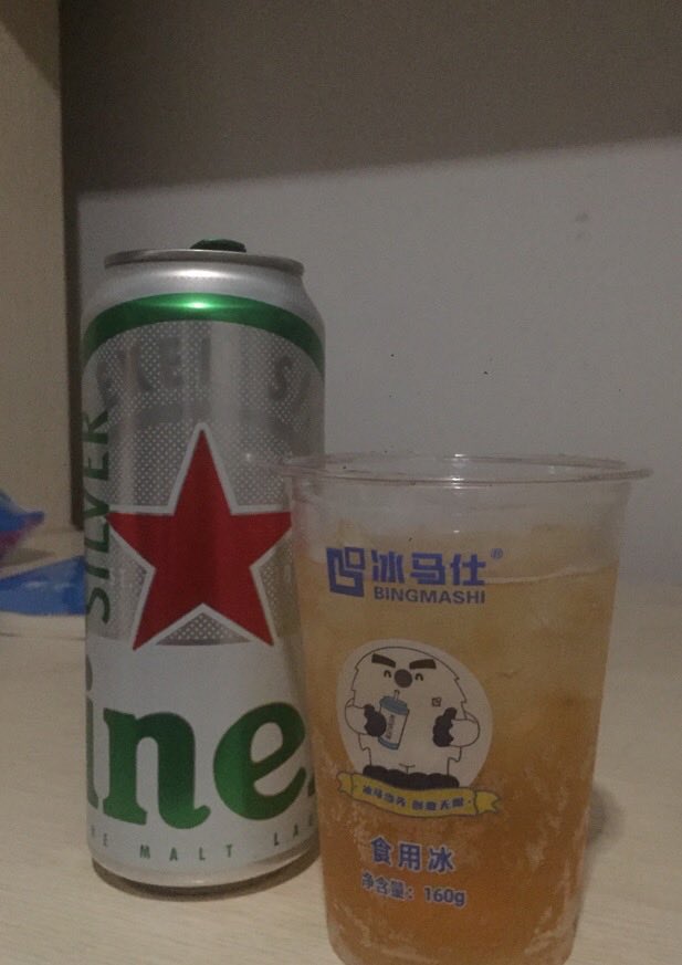 ThenD1snavy's tweet photo. 每天在学校过皇帝生活，好舒服呀 https://t.co/WQierz1TY8