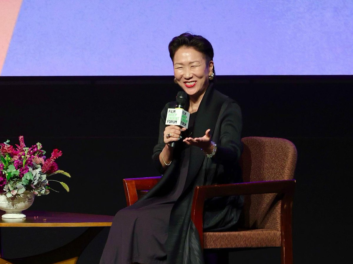 filmindependent's tweet photo. HIKARI kicked off #FiForum26 with an inspiring convo with producer Ron Najor on her journey from Film Independent's Labs to writing and directing features (‘37 Seconds’, ‘Rental Family’) and television series. ✨ So thrillled to bring these 2016 Screenwriting Lab #FiFellows back together!
📸: Kevin Winter/Getty Images