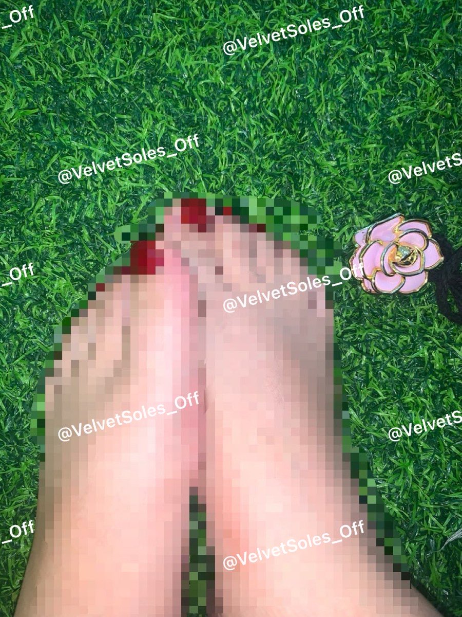 VelvetSoles_Off's tweet photo. @findomRobert Hey! I'm online right now with fresh HD sets 👠 Instant delivery via Binance Pay. Check my pinned tweet or send me a DM! ✨ https://t.co/eRpCYDjjM8