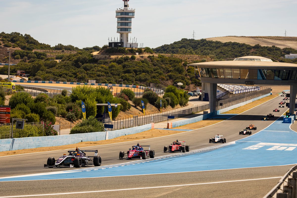 tecnicar_racing's tweet photo. Points at Jerez in both races for Petrovic today!
📱 @vinyi_arnau96
#E3 #E4 #Eurocup3 #Eurocup4 #F4Spain #SpanishF4 #TecnicarByAMTOG #TCode #RoadToF1 #SingleSeaters #WeLiveForRacing https://t.co/pTTtAxZFGM