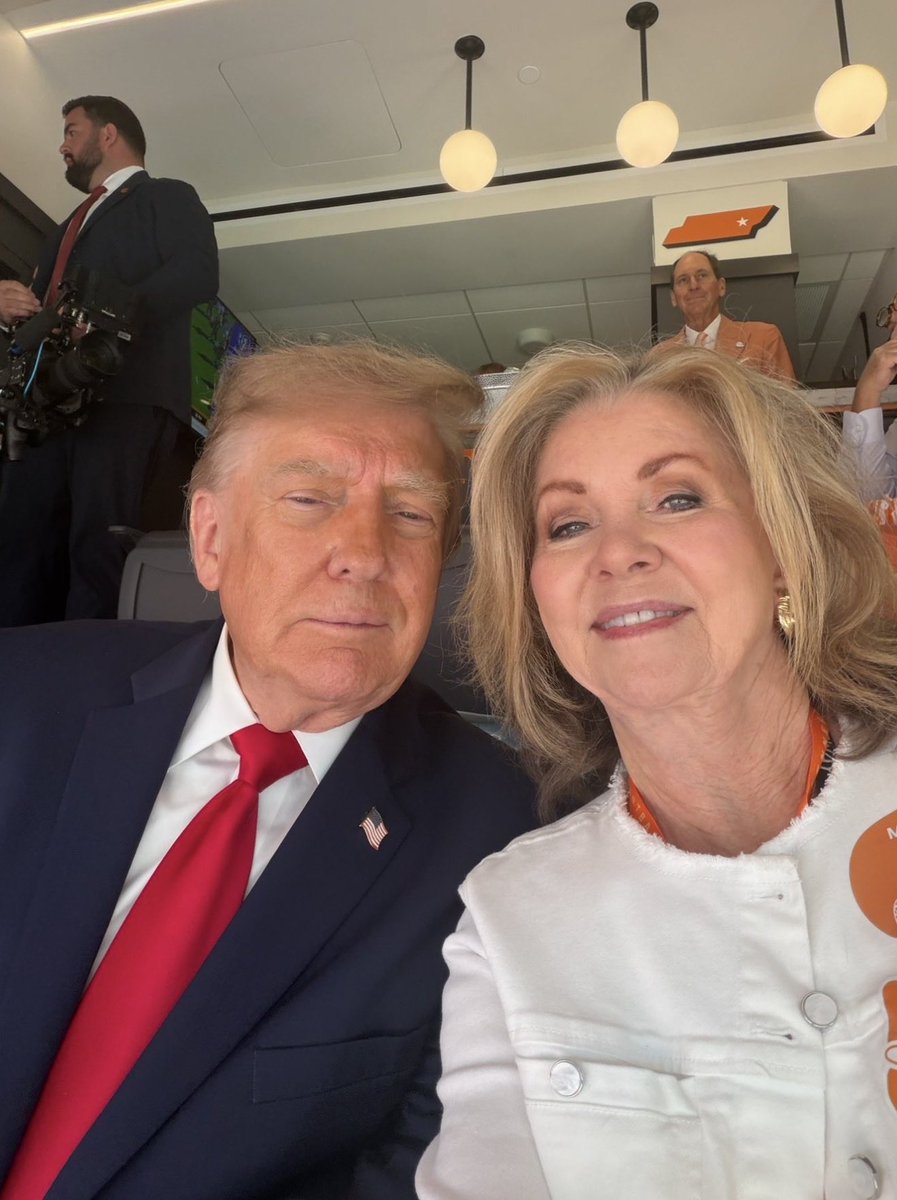 MAGAVoice's tweet photo. President Trump took an EPIC Selfie with Senator Marsha Blackburn at the Tennessee Texas Game

TRUMP IS AGING IN REVERSE ❤️ https://t.co/NinPRjBjVA