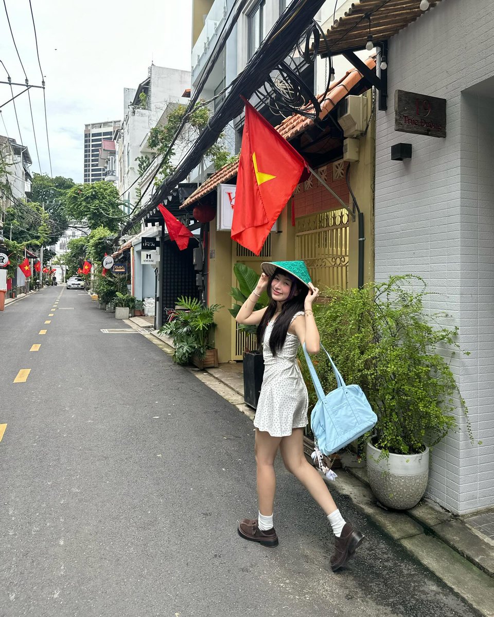 moyssklien's tweet photo. 他人の評価ではなく、自分の心の声を信じて歩いていこう。これってあるあるだよね。 ☕🙌
UhIs https://t.co/giw1fSlBCD