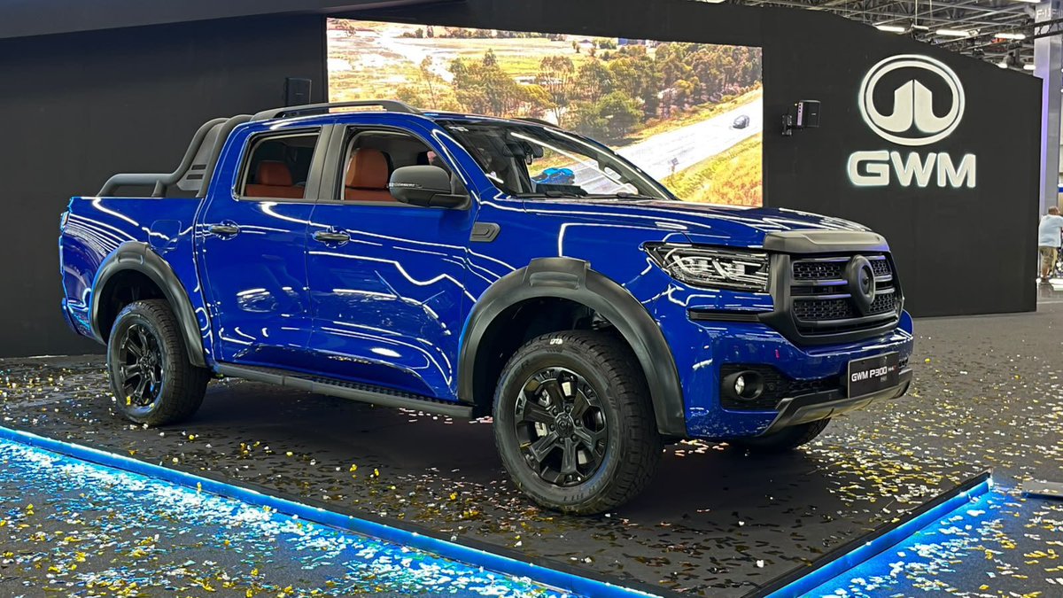 AutosyMas's tweet photo. @gwm_mexico anunció la nueva generación de la #GWMP300,  con faros LED, rines de aluminio de 18”, kit de oscurecimiento, asientos de cuero calefactables pantalla de 15.6” con Apple CarPlay y Android Auto.
Disponible desde $469,900 hasta $854,900
#GWMP300 @GWM_Mexico https://t.co/lpcpsKA87P