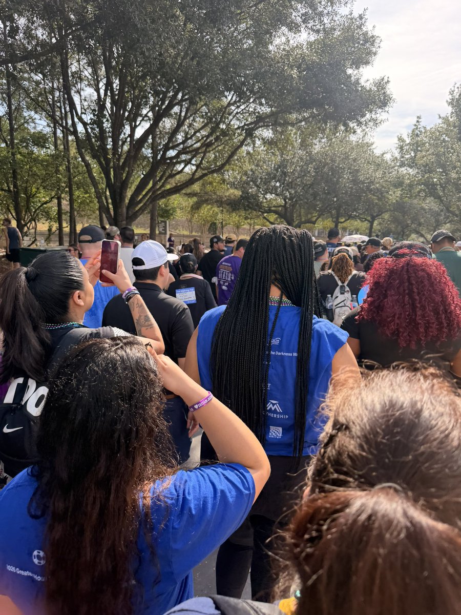 AEScounselor's tweet photo. Today, I had the honor of participating in the Greater Houston Walk to Prevent Suicide. Together we can bring awareness and break stigma. Hope is never lost. Be a light. @SpringISD_GCMH @SpringISD @AndersonGators @khristinashogan @SpringISD_FACE @NitaC1908 https://t.co/2spvoa6Sg6