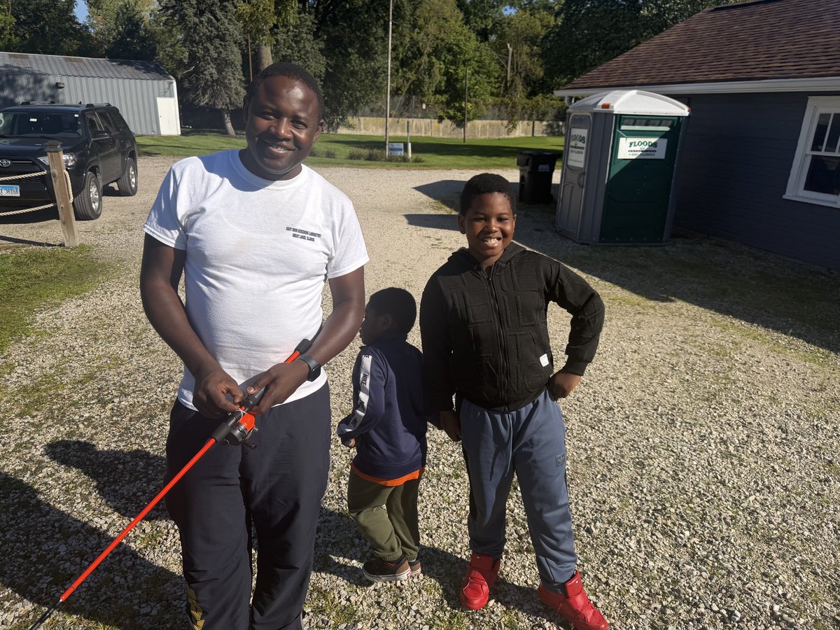 Bighollowelem's tweet photo. A great day at our Big Hollow Elementary Weekend Warrior Family Fishing Event at Spring Grove Fishery! Our students had fun, made memories, and—yes—caught fish! Thanks to everyone who helped make it a success. 💙🎣🐟🎣🐟💙
#WeekendWarrior #BHWarriorPride
#MakingMemories https://t.co/VPY2jUr8pQ