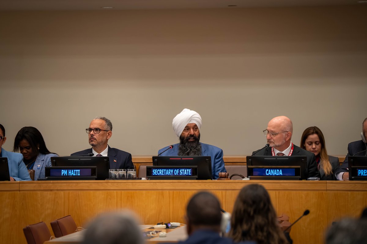 CanadaDev's tweet photo. Sec of State Sarai concluded participation at #UNGA81 and announced funding to strengthen health and humanitarian assistance, combat the Ebola outbreak, and support education. 

Read more: https://t.co/kyfH36VQ2V

@CanadaUN https://t.co/oZ8wXmLndG