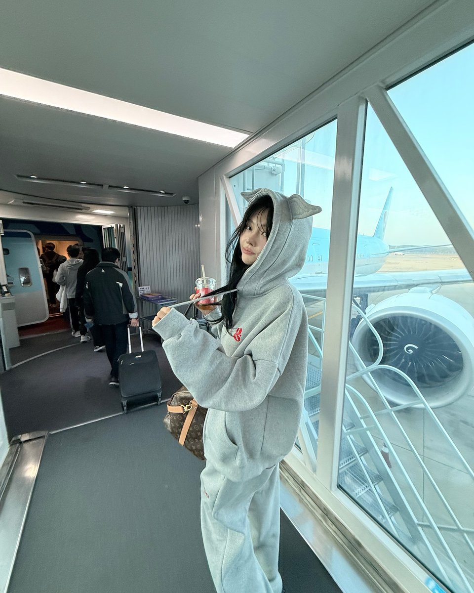 P____p______p's tweet photo. みんなの今一番おすすめの映画やアニメは何ですか？教えて。明日も頑張っていこう！ 😎
wFajv https://t.co/xKNTQoUtUC