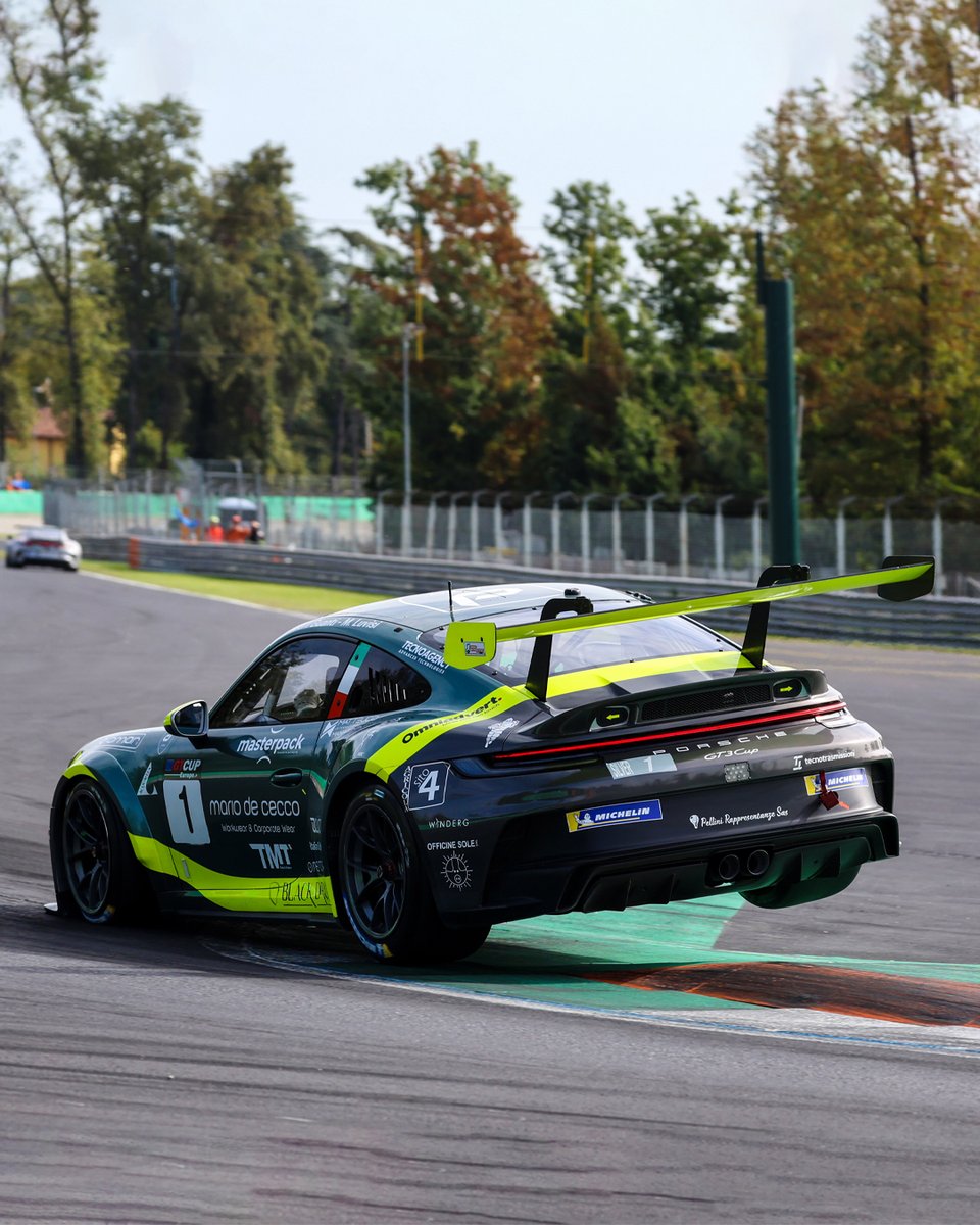 Autodromo_Monza's tweet photo. The Variante della Roggia is lava 🌋

#AutodromoNazionaleMonza #TheTempleOfSpeed #GTOpen https://t.co/Leh6ypNUSh