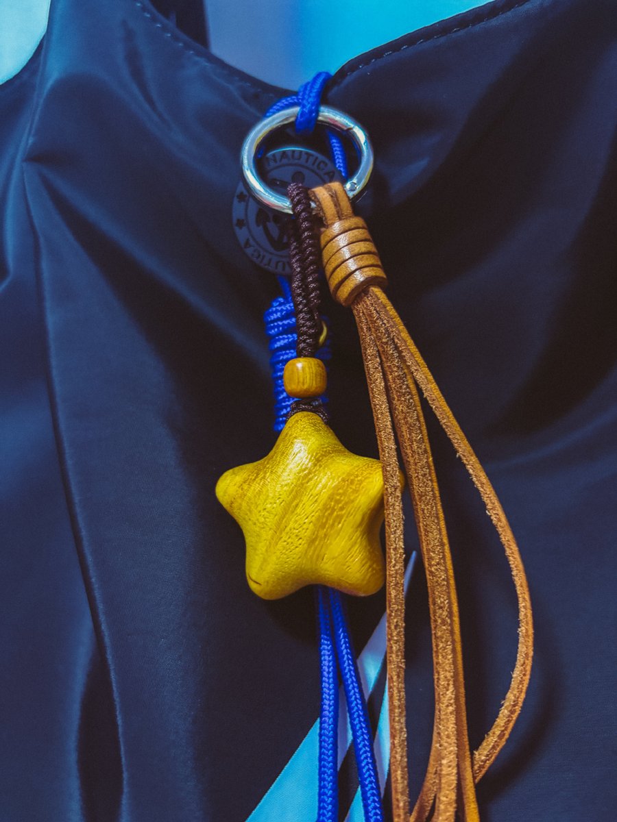 Archer7nk's tweet photo. Hoy hice un llavero de hilo de macramé con forma de estrella, super fácil y perfecto para regalar!， https://t.co/u8bzUGi5OI