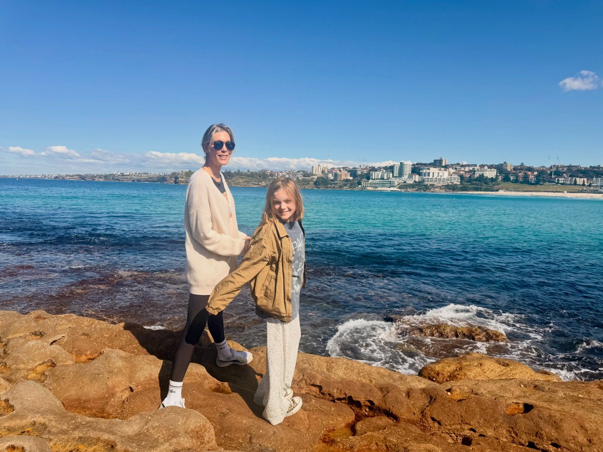 slsheppard_1's tweet photo. Last couple of days on our lovely trip home! Enjoying the calm Bondi water today &amp; low tide! 🌊 #bondi #home #babysheppard https://t.co/HEzfZGgKpz