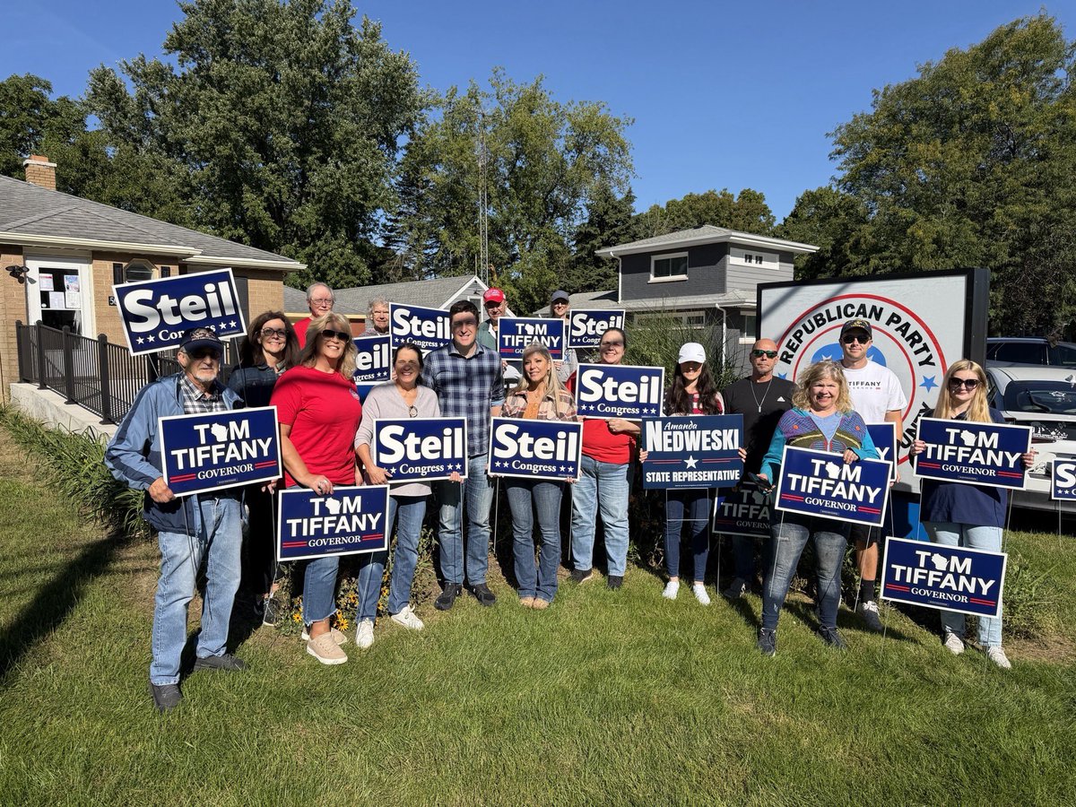TomTiffanyWI's tweet photo. 28 locations across Wisconsin today.

Wisconsinites are ready for a new direction: lower taxes, audits of state government, and common-sense leadership.

Let’s deliver on November 3rd. 🇺🇸 https://t.co/mAGPKYle7M