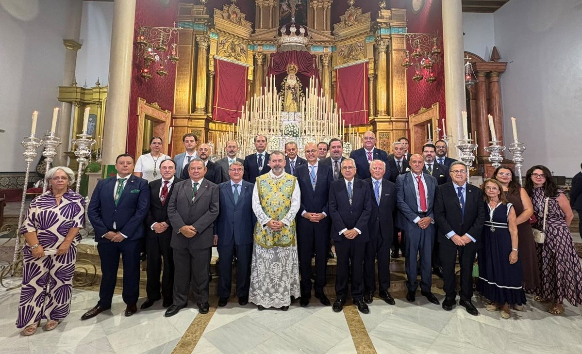 appazymisericor's tweet photo. 🔵🔴 REPRESENTACIONES 🔴🔵

Durante este mes de septiembre, hemos acudido a diferentes representaciones:

- Sábado 12 de septiembre. 

La Hermandad de la Divina Pastora de Padre Pío @pastorapadrepio nos invitó a la Salida Procesional de la Divina Pastora de las Almas. https://t.co/p4JWxZUeW9