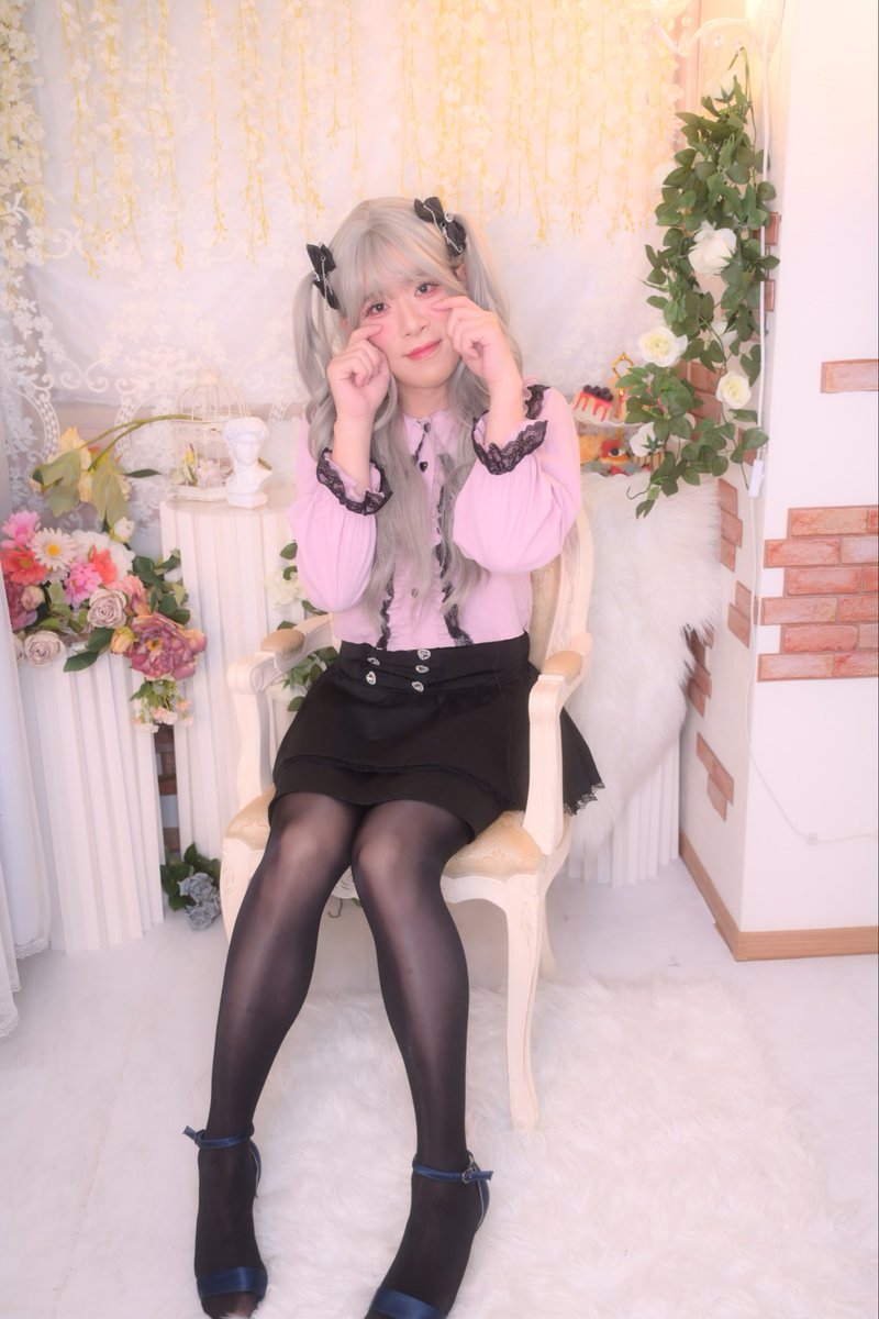 sexycutekitten's tweet photo. 8月去日本直接跌進女妝攝影的大坑！待一趟就踩點了三家專業沙龍，挑戰各種完全不同的風格～妝效跟成果都超滿意，照片真的好看死😭✨

#女妝攝影 #日本沙龍 https://t.co/iSDvLRB35w